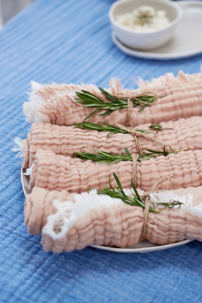 Coussins textile - Housses de coussins, plaids et linge de table en coton bio certifié GOTS - LIV INTERIOR