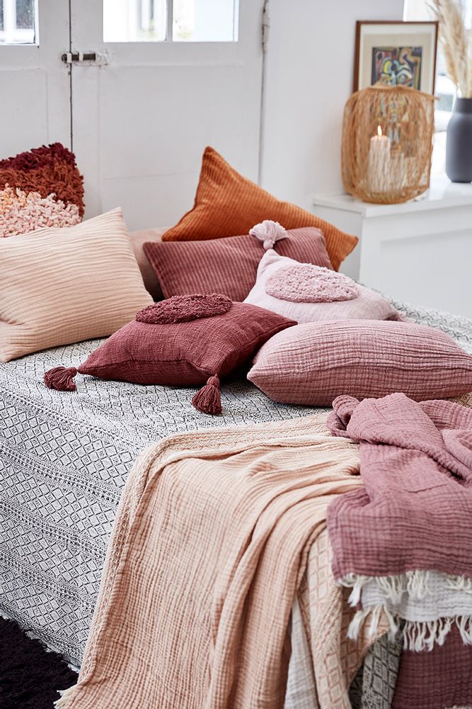 Coussins textile - Housses de coussins, plaids et linge de table en coton bio certifié GOTS - LIV INTERIOR
