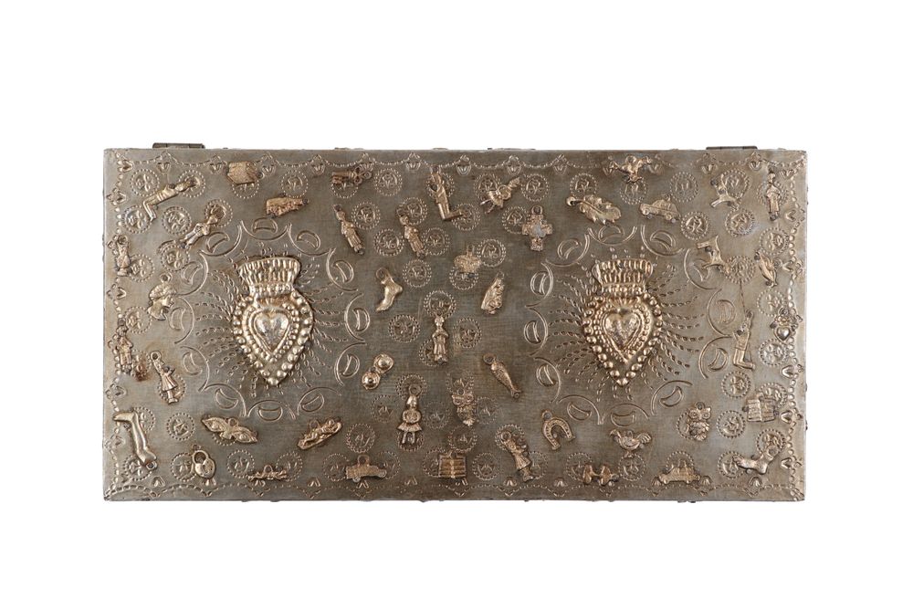 Caskets and boxes - Ex Voto decorative chest with inlaid treasure in wood and metal - PINK PAMPAS