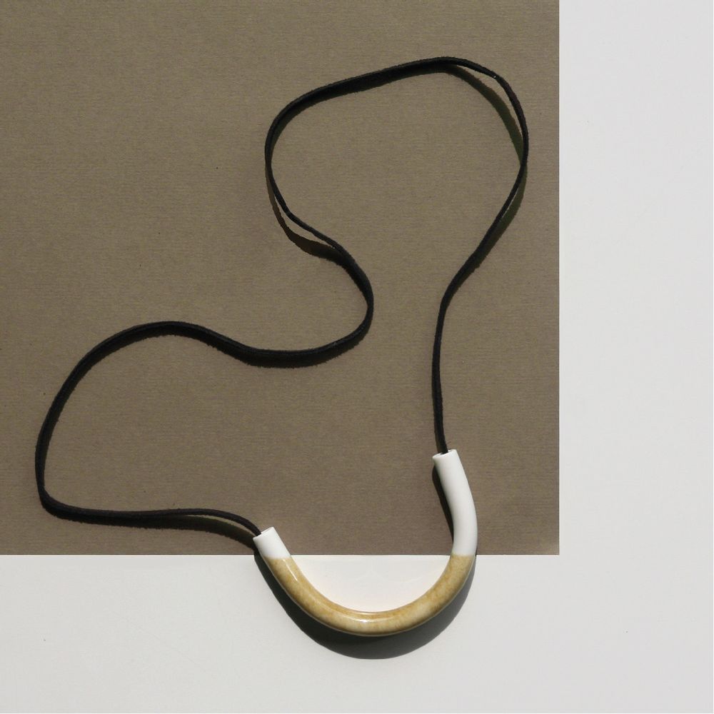 Ceramic - ARC necklace - STUDIO INEKE VAN DER WERFF