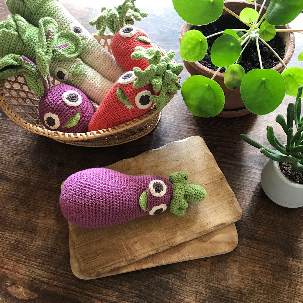Toys - RÉGINE EGGPLANT - BABY RATTLE 100% ORGANIC COTON - MYUM - THE VEGGY TOYS