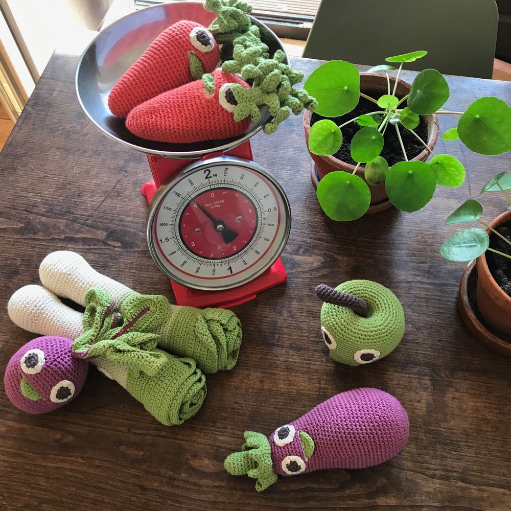 Toys - RÉGINE EGGPLANT - BABY RATTLE 100% ORGANIC COTON - MYUM - THE VEGGY TOYS