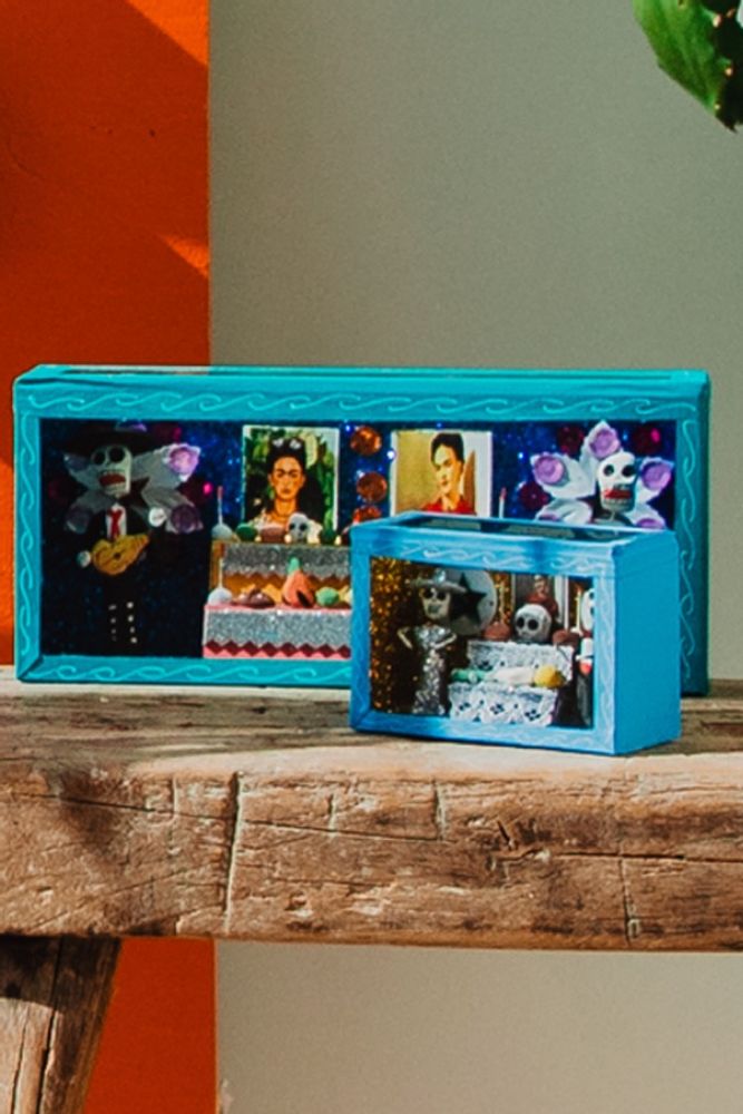 Objets de décoration - Vitrines aux personnages  - TIENDA ESQUIPULAS