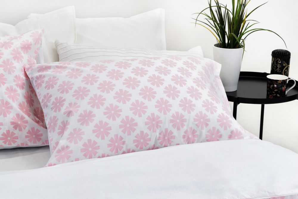 Bed linens - Pink Leisure Duvet Cover Set - MARSALA HOME ®