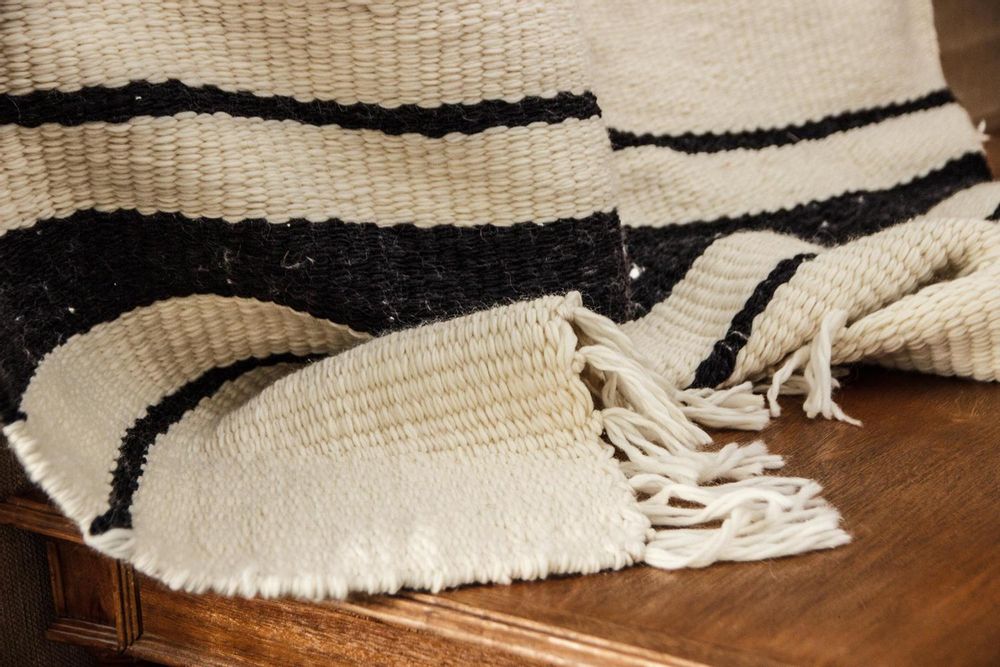 Tapis design - CRETA - AHUANA