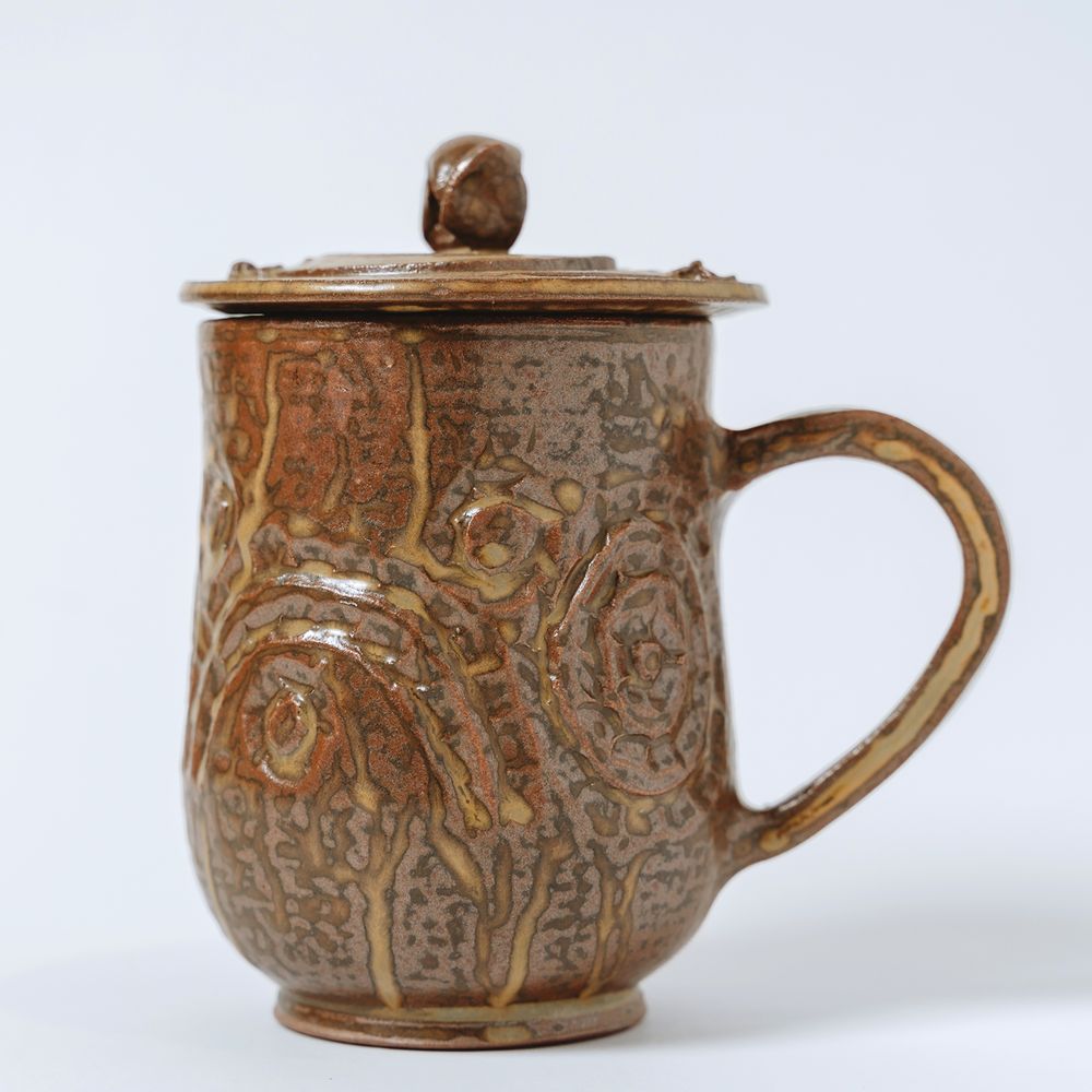 Tasses et mugs - Mug à couvercle totem - TAITUNG ESSENCE - ADISI POTTERY