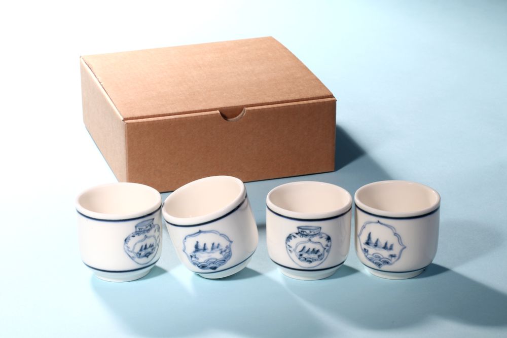 Ceramic - White and Blue Porcelain Shot Glass - ILLO ILLO