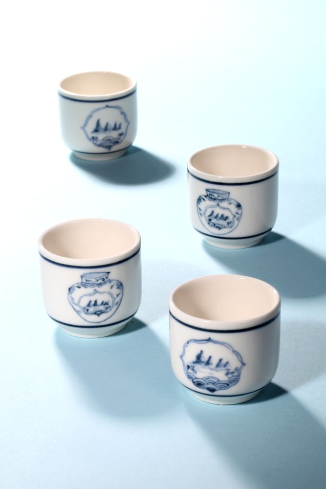 Ceramic - White and Blue Porcelain Shot Glass - ILLO ILLO
