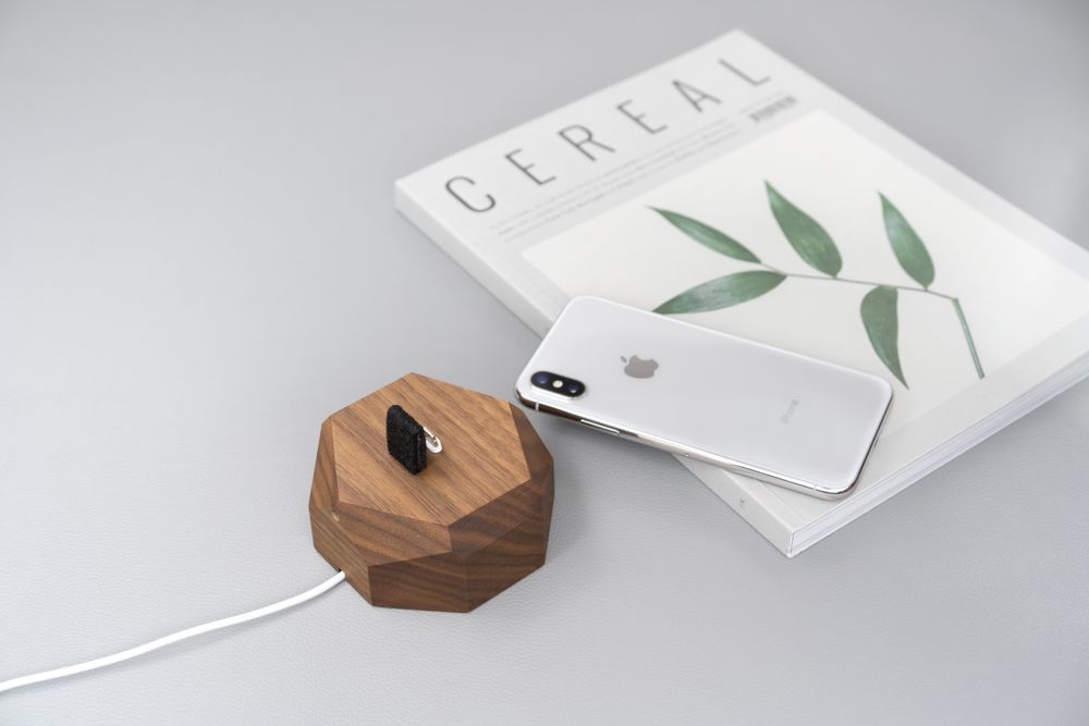 Range-tout - Station d'accueil iPhone - OAKYWOOD