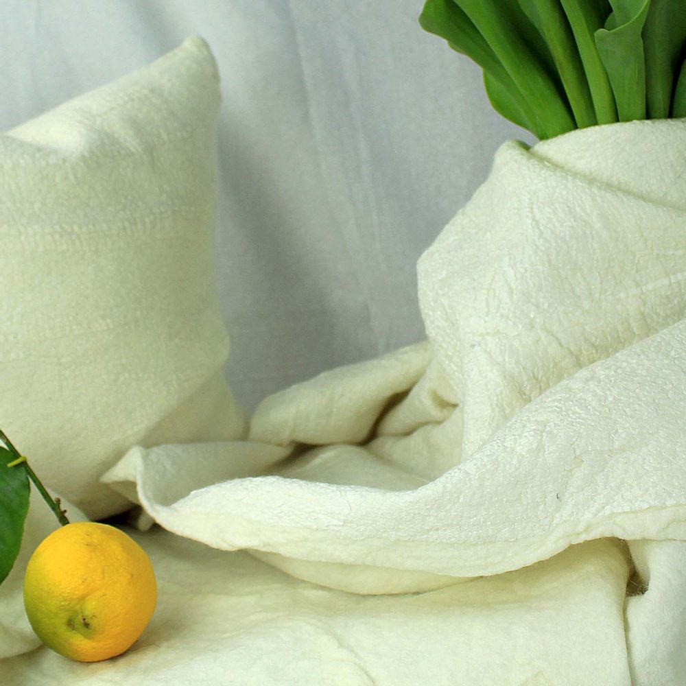 Throw blankets - silk blanket collection - LEINGRAU