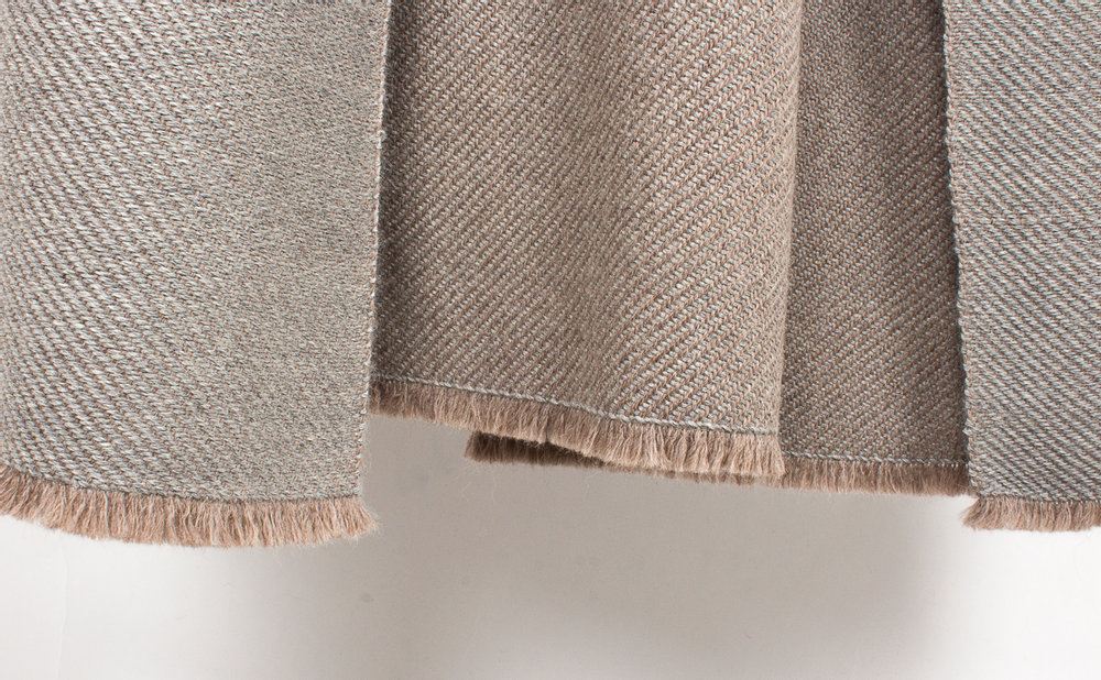 Plaids - Couvre-lit réversible en alpaga rose avec colorants naturels - ÁBBATTE