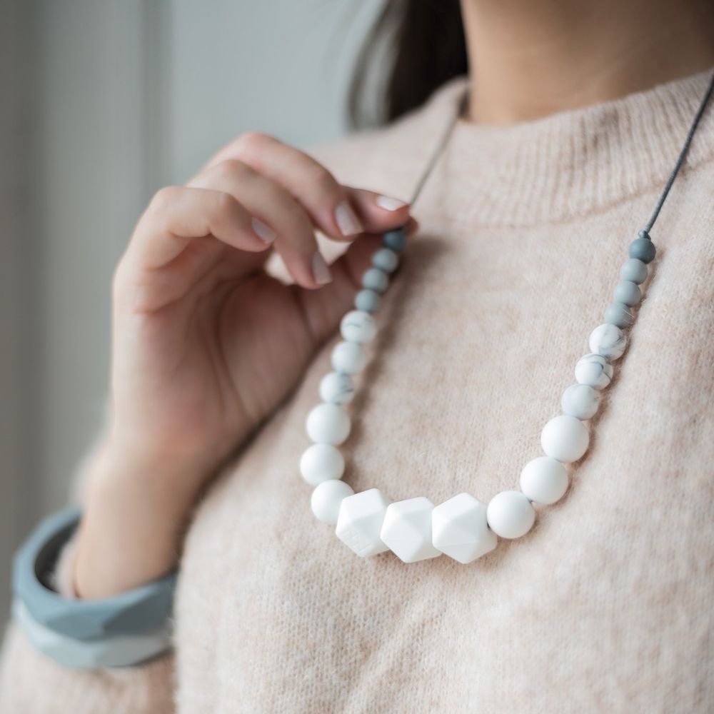 Gifts - Milk | Baby carrier, breastfeeding and Teething Necklace - MINTYWENDY