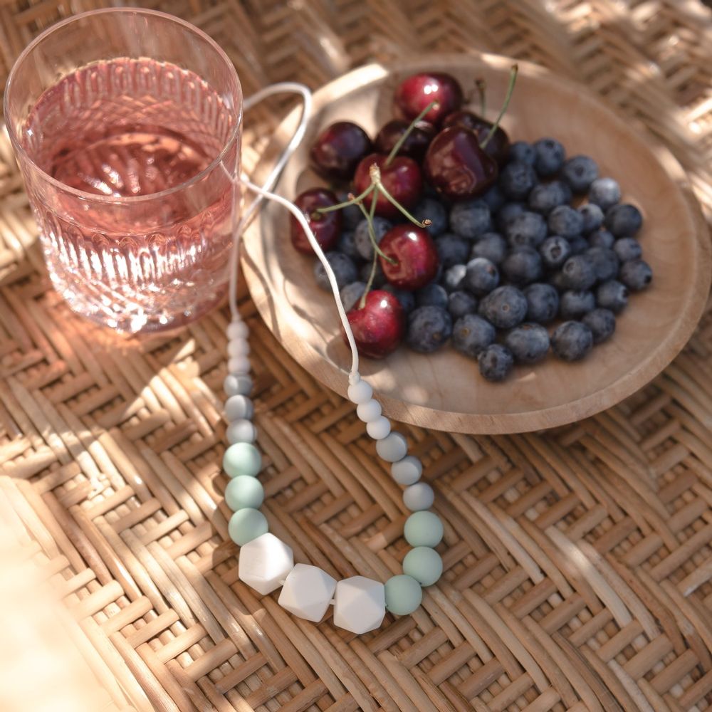 Cadeaux - Marie Mint | Collier de portage, d'allaitement et de dentition - MINTYWENDY