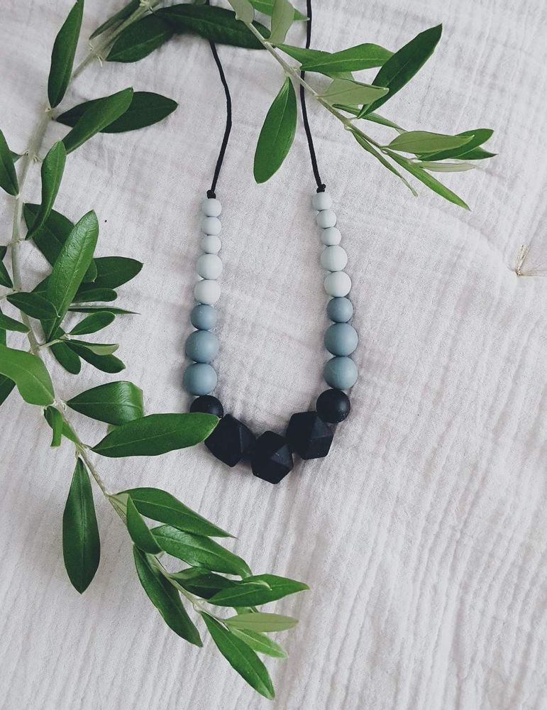 Cadeaux - Marie D'Hiver | Collier de portage, d'allaitement et de dentition - MINTYWENDY