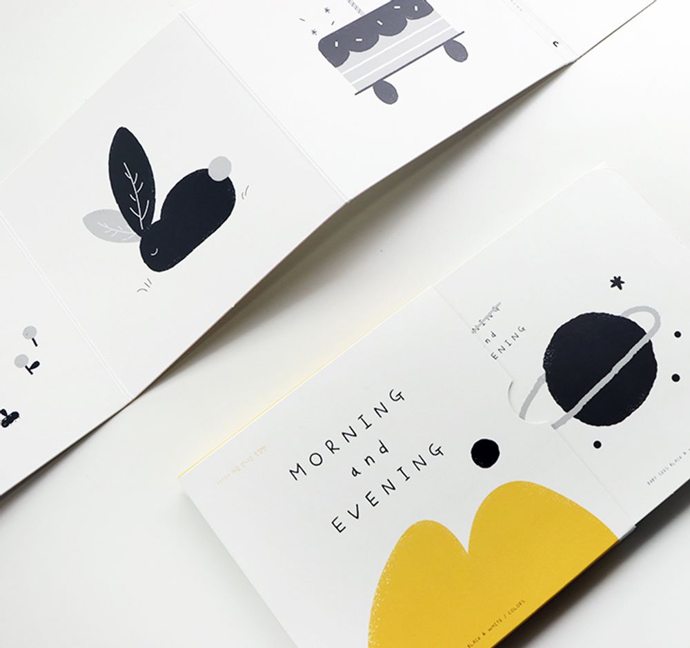 Decorative objects - MORNING and EVENING (baby's focus book) - ROUND GROUND