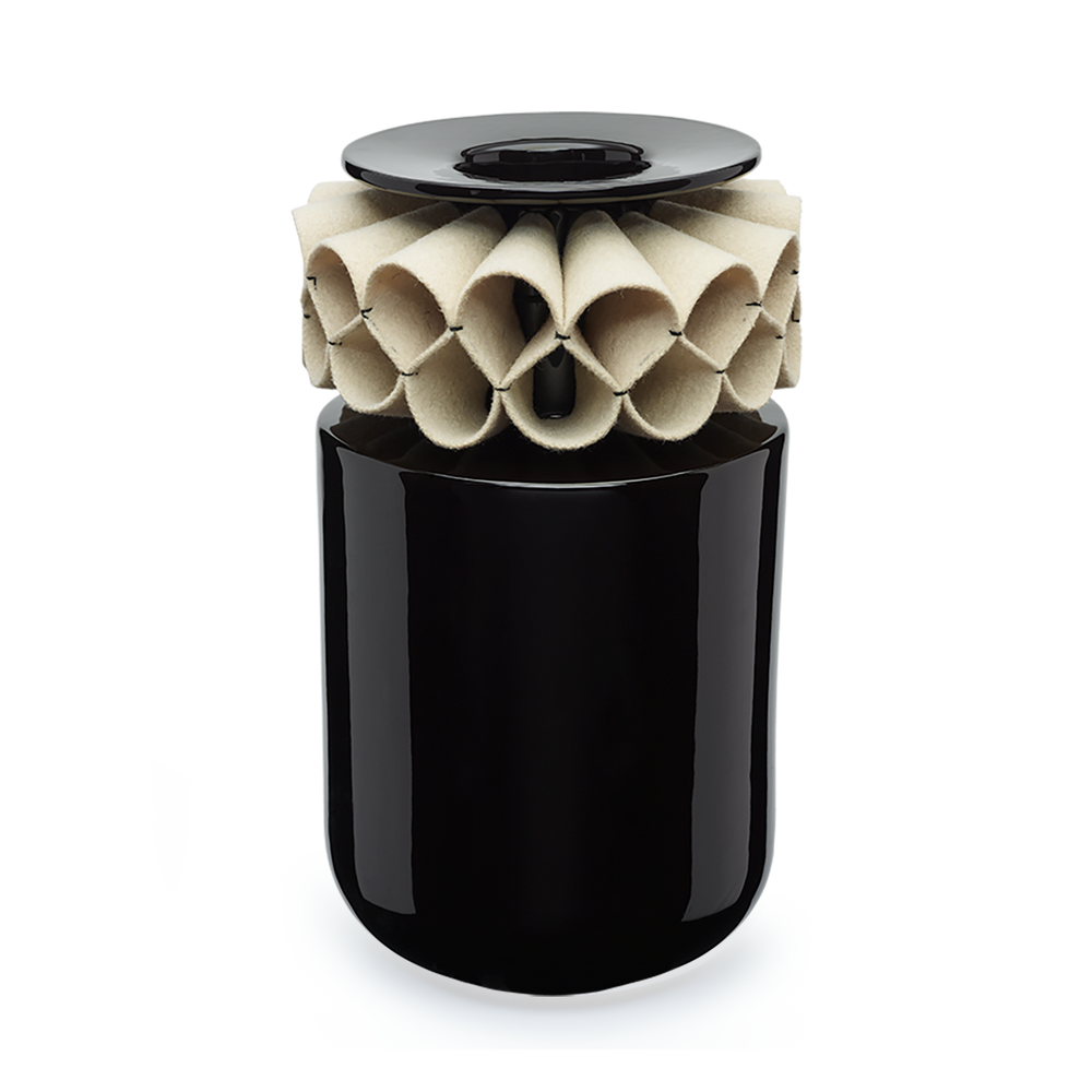 Objets design - Decorative, Céramique - Le vase Ruff - LABORATÓRIO D'ESTÓRIAS