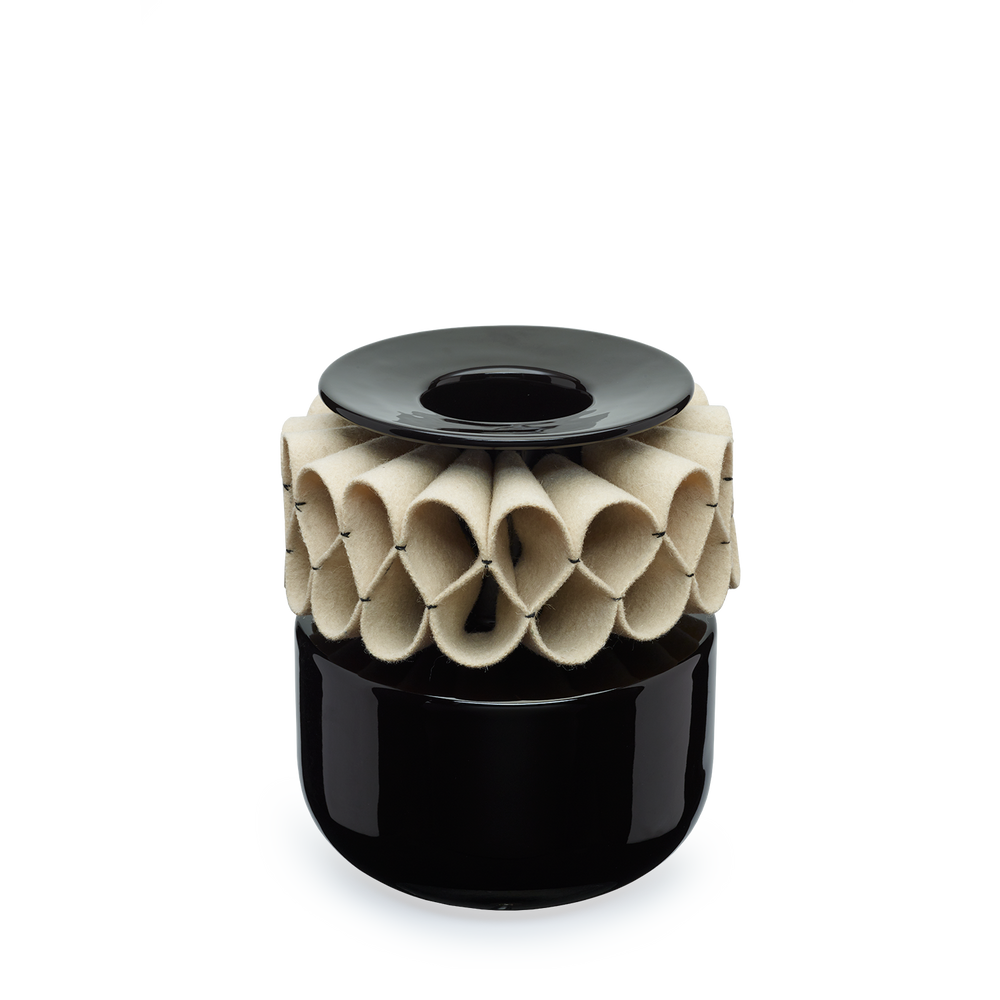 Objets design - Decorative, Céramique - Le vase Ruff - LABORATÓRIO D'ESTÓRIAS