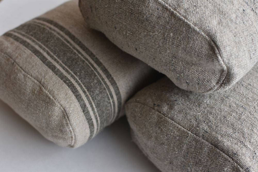 Fabric cushions - Coixí de pastor (Shepherd's pillow) - VITAL