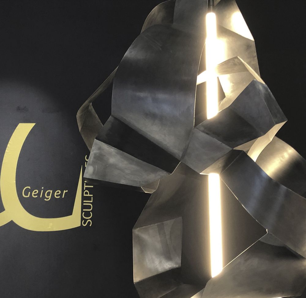 Sculptures, statuettes and miniatures - Chandeliers - CÉCILE GEIGER