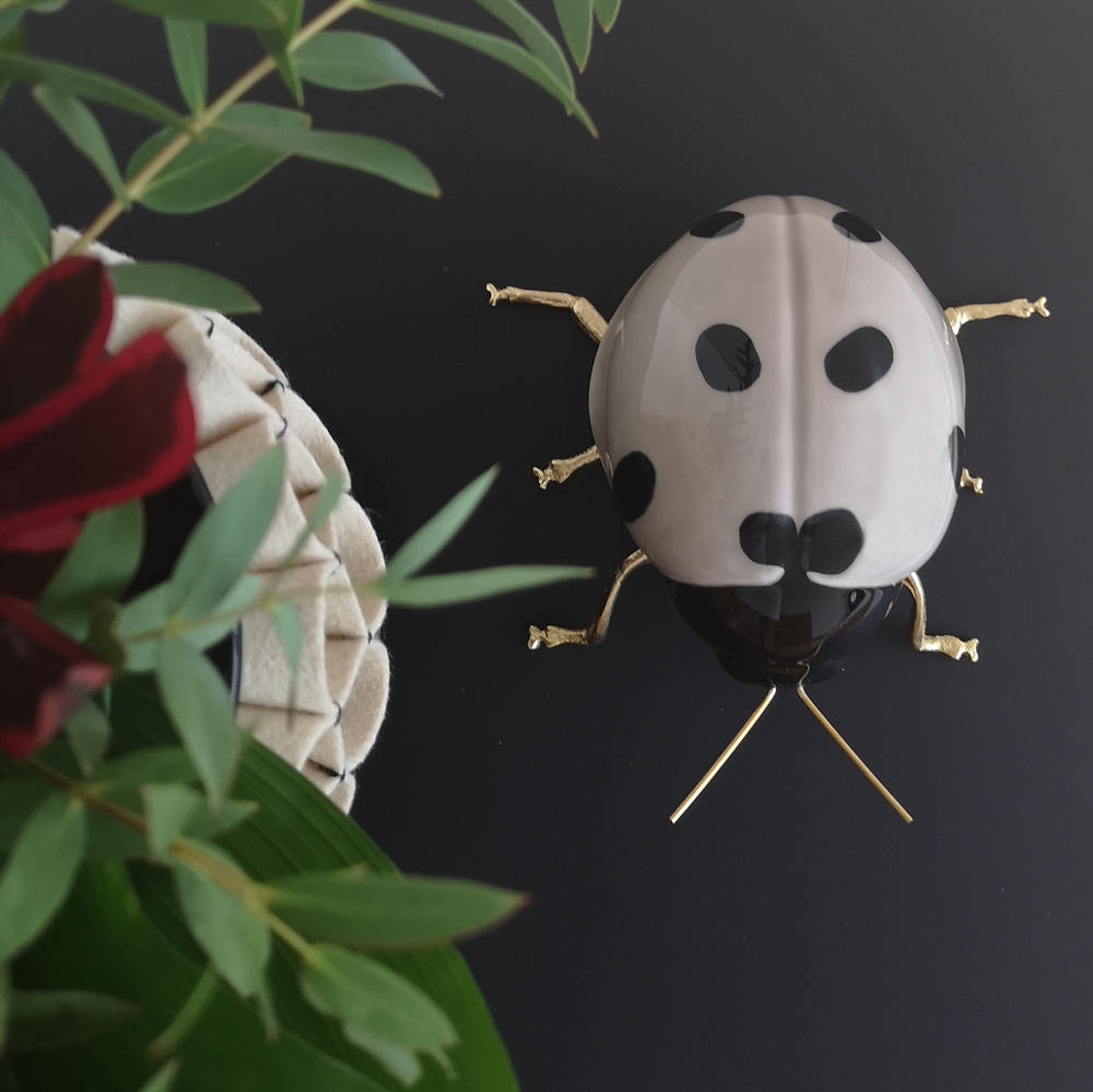 Objets design - Décoratif, Céramique - Coccinelle, voler, voler - LABORATÓRIO D'ESTÓRIAS