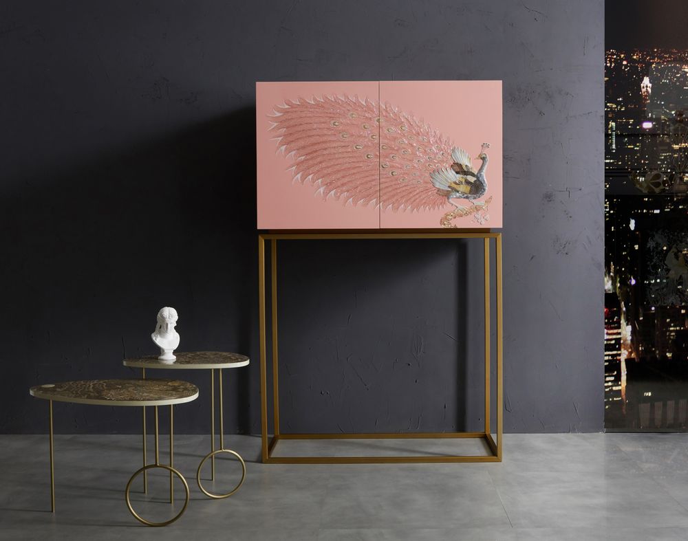 Consoles - ROSE PAON, Armoire à pieds en nacre dorée - ARIJIAN