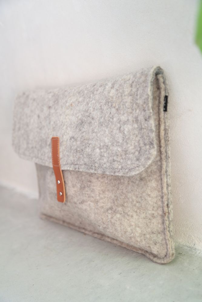 Clutches - Computer Sleeve - HL- HELOISE LEVIEUX