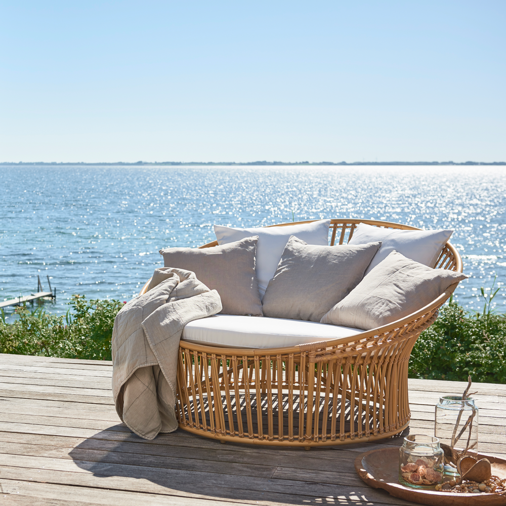 Chairs for hospitalities & contracts - Olympia Nest / Lovenest Lounge chair - SIKA-DESIGN DENMARK