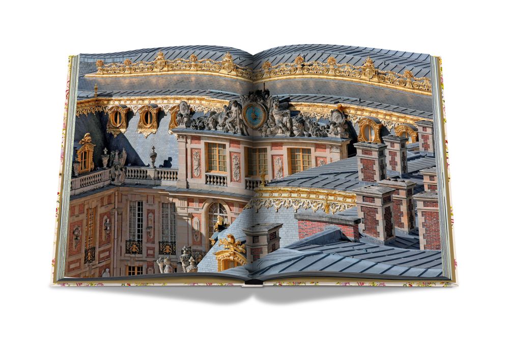 Decorative objects - Versailles : The 100 Most Important Moments of the French Palace - ASSOULINE