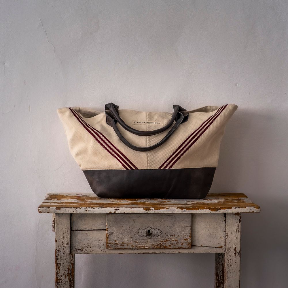 Bags and totes - Bag: Handwoven antique Hungarian hemp - LINEAGE BOTANICA - THE ART OF WELLBEING