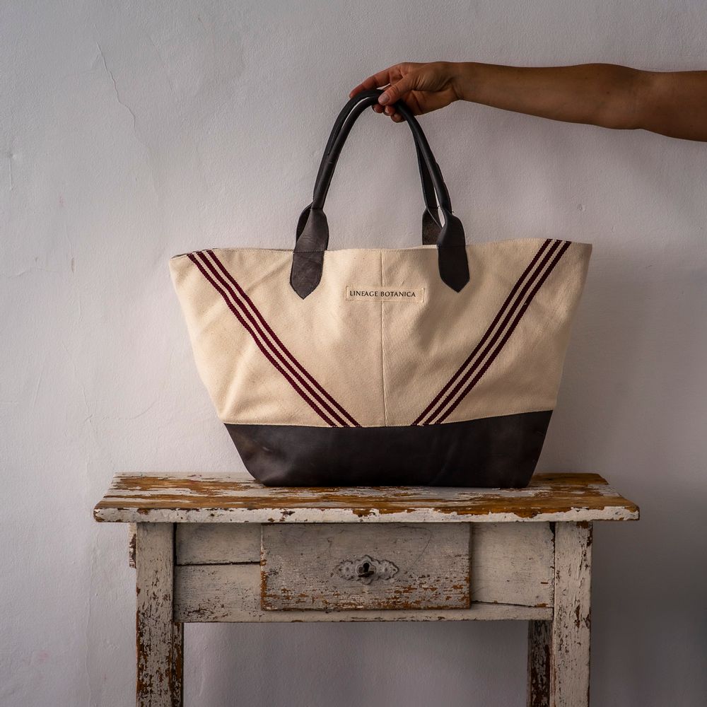 Bags and totes - Bag: Handwoven antique Hungarian hemp - LINEAGE BOTANICA - THE ART OF WELLBEING