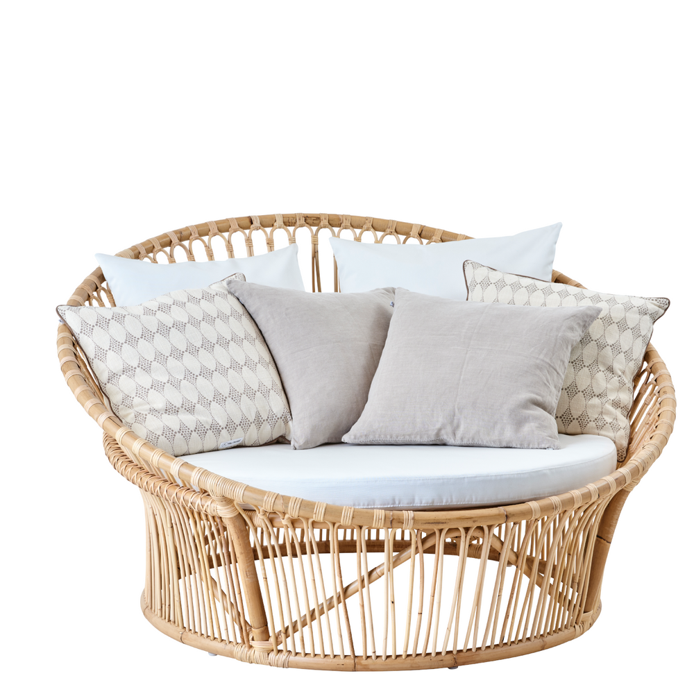 Chairs for hospitalities & contracts - Olympia Nest / Lovenest Lounge chair - SIKA-DESIGN DENMARK