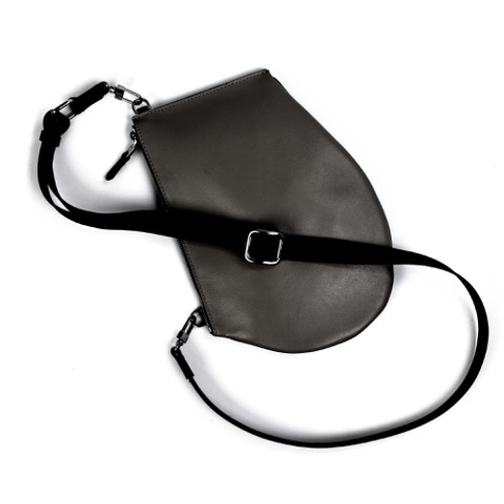 Bags and totes - Zip Maxi Black - Black leather bag with removable shoulder strap - MLS-MARIELAURENCESTEVIGNY