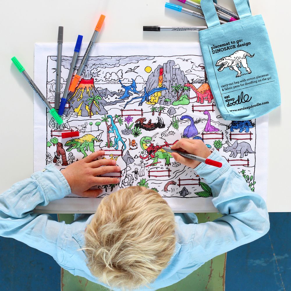 Children's arts and crafts - dinosaur placemat to go - EATSLEEPDOODLE