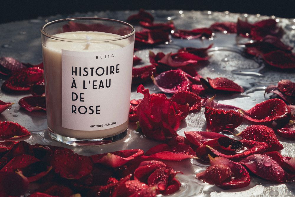 Objets de décoration - BOUGIE PARFUMÉE, PIPE ET TOURNE DISQUE - H U T T E