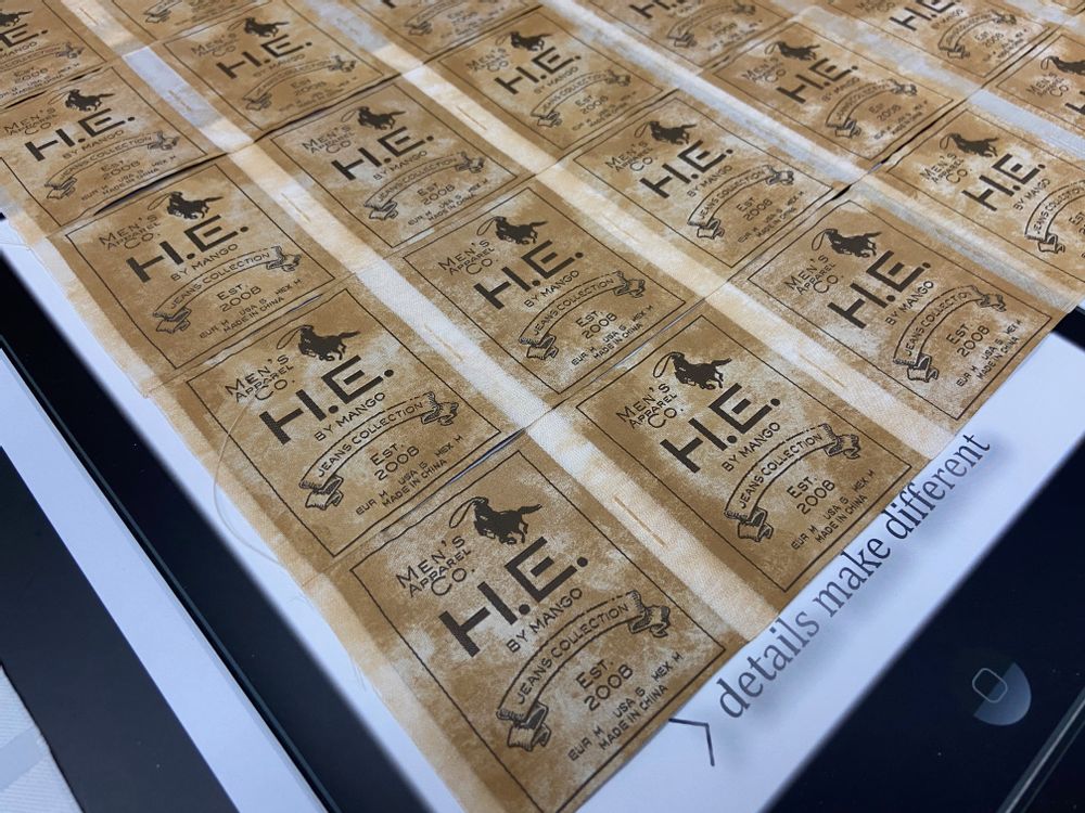Bed linens - Product woven label - SHUN SUM GROUP LTD.