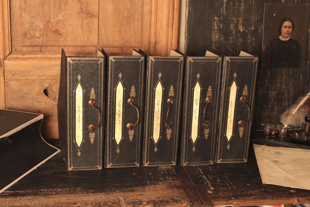 Range-tout - Boîte de rangement pliante « Filing-Cabinet » avec poignée - MERCI LOUIS
