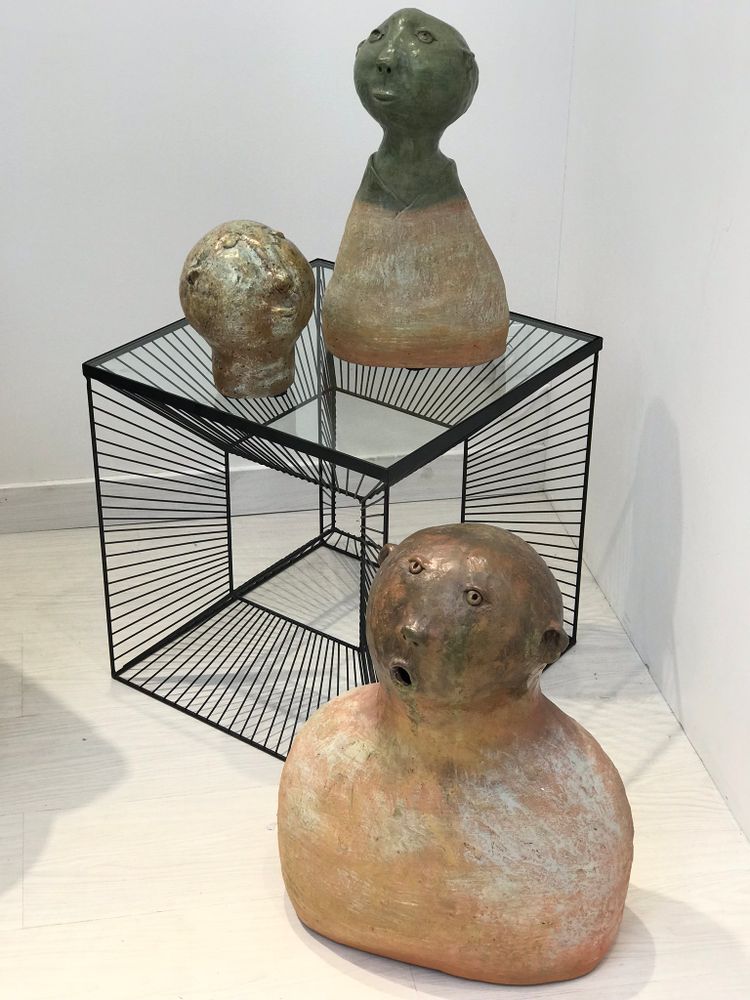 Objets design - BUSTE RESINE "FAMILLE" - SO SKIN - IDASY