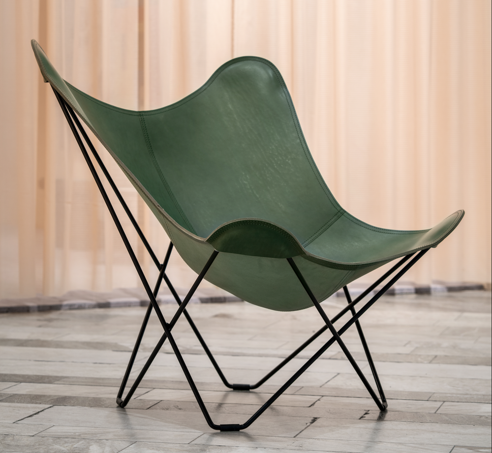 Design objects - Pampa Mariposa (leather armchair) - Black Structure - CUERO