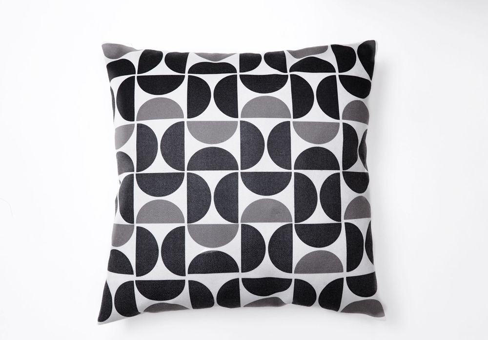 Coussins textile - Housse de coussin Upcycling AVA™ - THE CARPET MAKER
