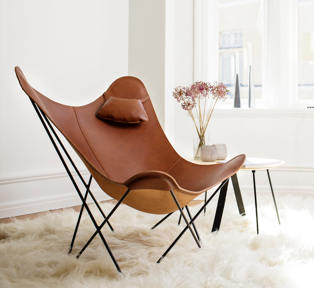 Design objects - Pampa Mariposa (leather armchair) - Black Structure - CUERO