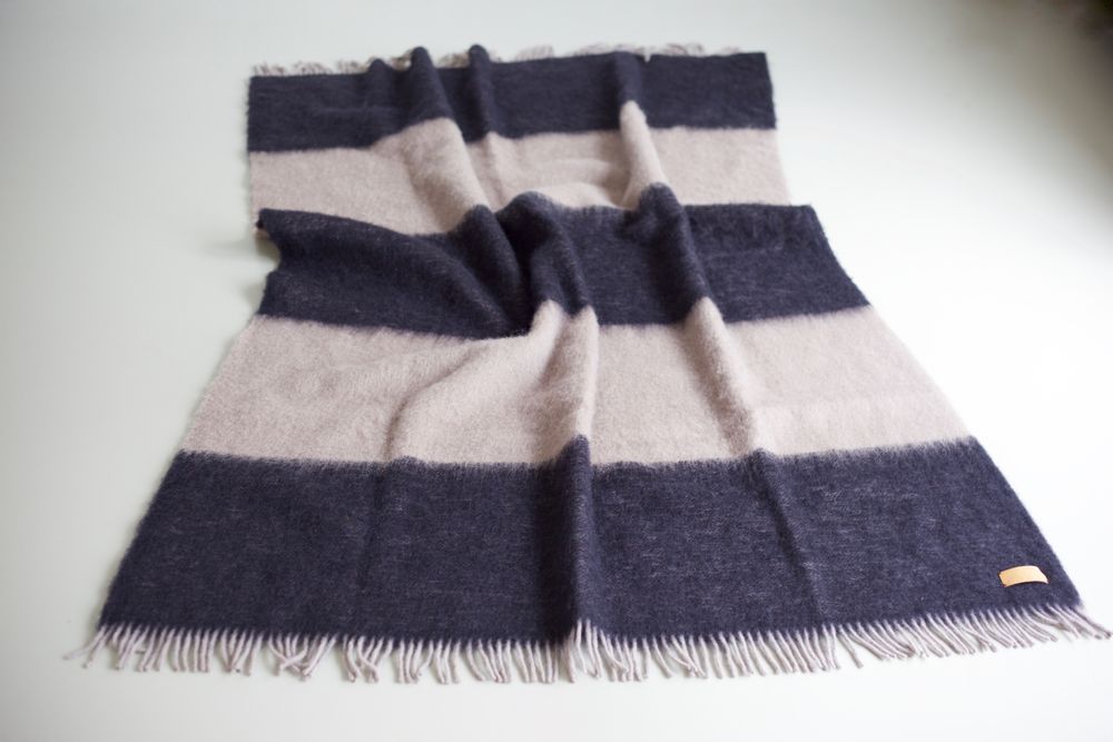 Throw blankets - Blanket Wool - STUDIO RO SMIT