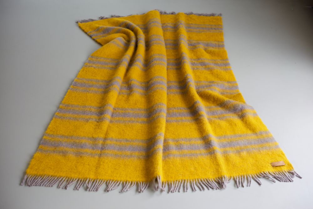 Throw blankets - Blanket Wool - STUDIO RO SMIT