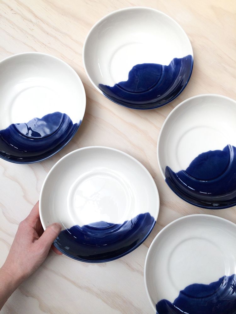 Plats et saladiers - ALS GEGOTEN plaque profonde - STUDIO INEKE VAN DER WERFF