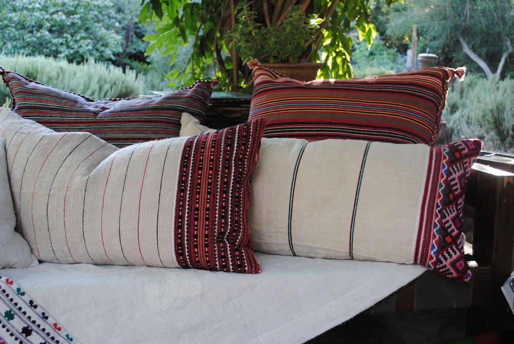 Couettes et oreillers - Oreiller : chanvre hongrois antique tissé à la main - LINEAGE BOTANICA - THE ART OF WELLBEING