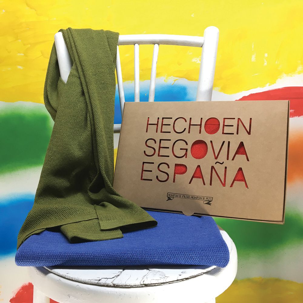 Homewear - Scarf 100% Merino Wool Green - MONTÓN DE TRIGO MONTÓN DE PAJA