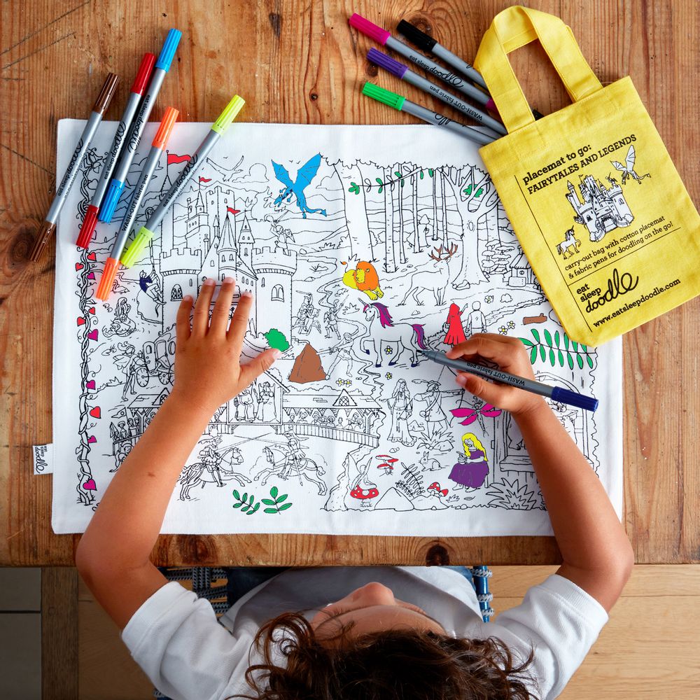 Sets de table - Set de table à colorier contes de fées et légendes - EATSLEEPDOODLE