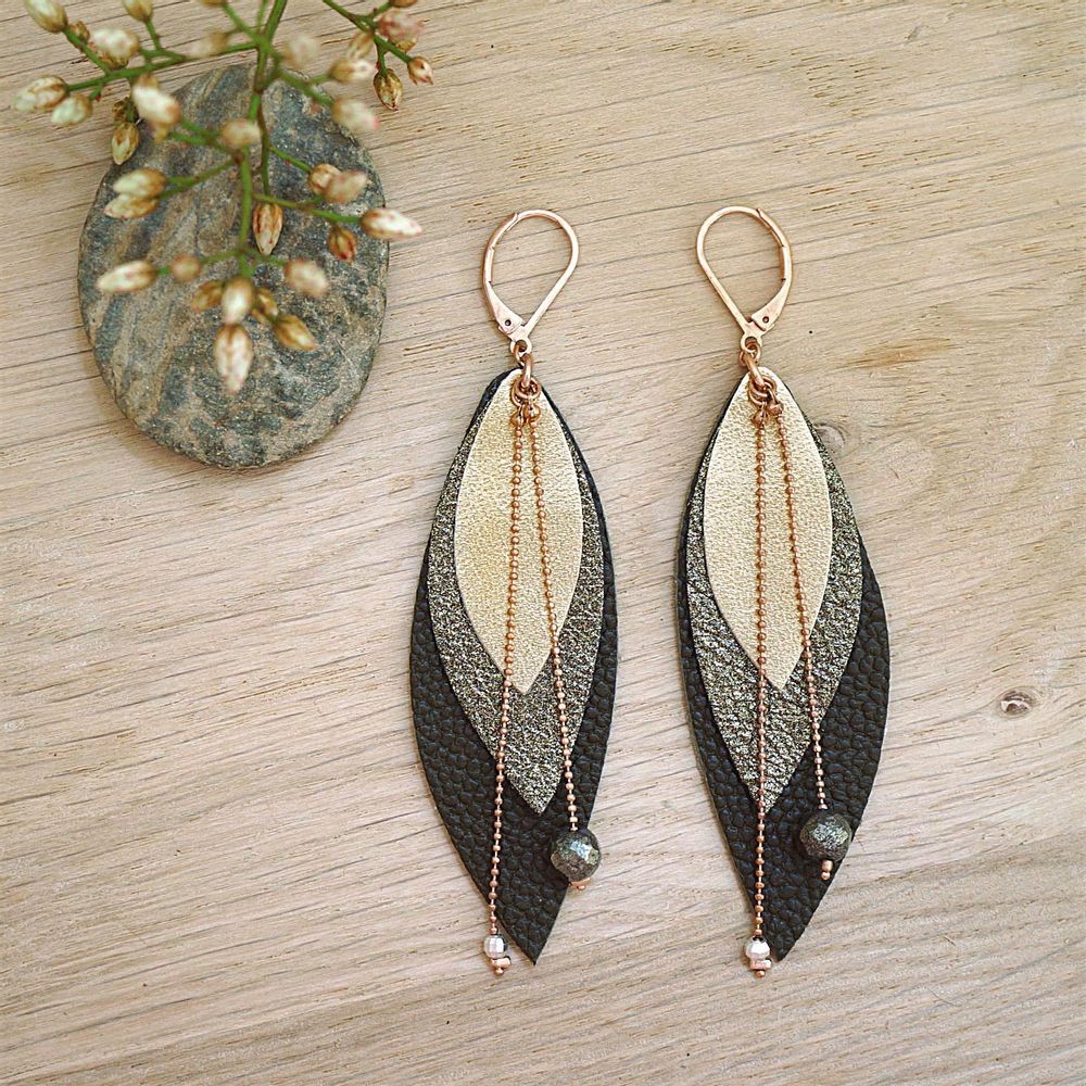 Jewelry - POP earrings in leather and fine stones - NI UNE NI DEUX BIJOUX