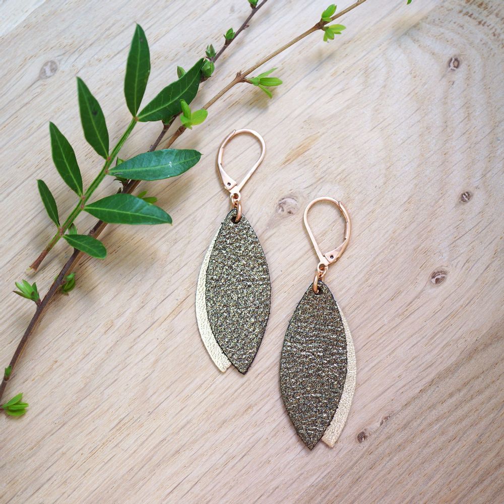 Bijoux - Boucles d'oreilles Pétale en cuir - NI UNE NI DEUX BIJOUX