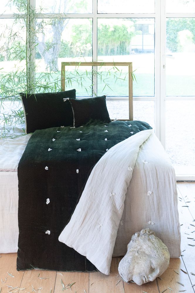 Throw blankets - FORTUNA Sofa Cover - EN FIL D'INDIENNE...