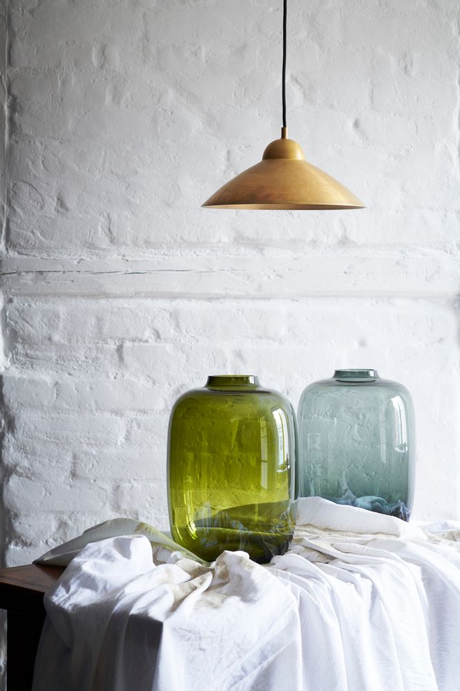 Vases - Vases en verre, différentes formes et couleurs - H. SKJALM P.